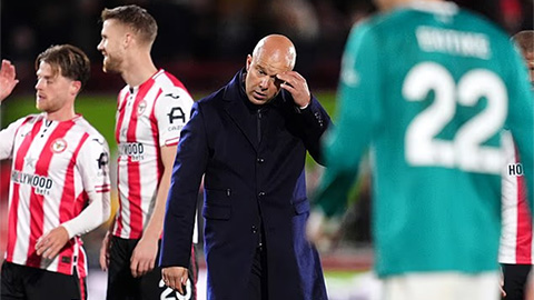 Arne Slot: ‘Thua Brentford là thất bại tệ nhất sự nghiệp của tôi’